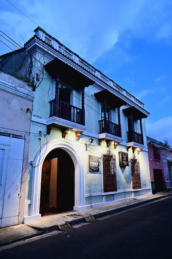 Ricks Hostel Santa Ana Dış mekan fotoğraf