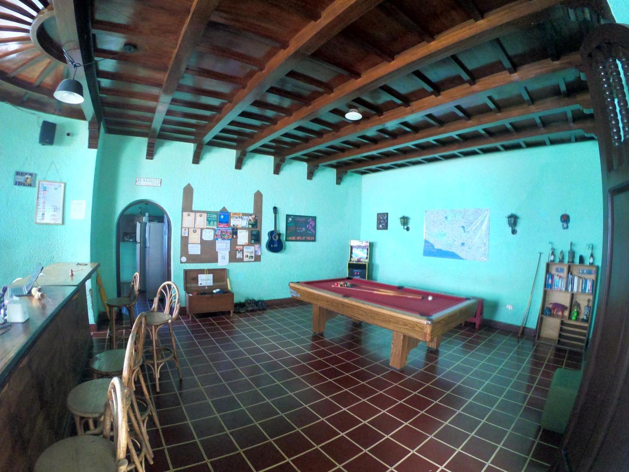 Ricks Hostel Santa Ana Dış mekan fotoğraf