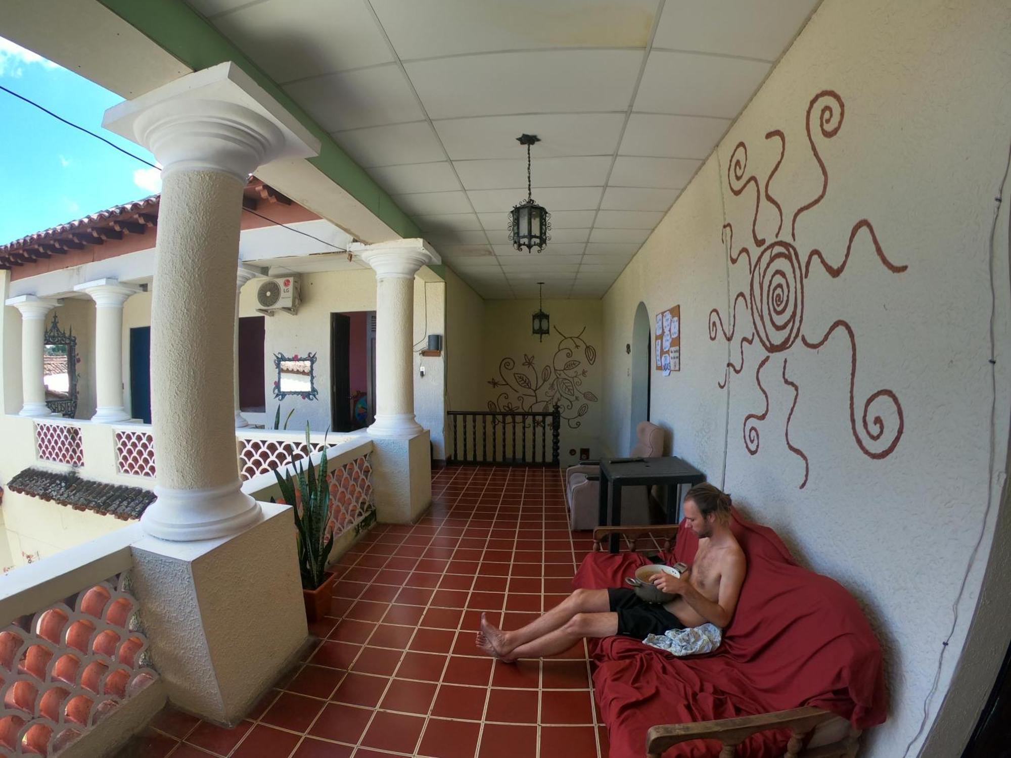 Ricks Hostel Santa Ana Dış mekan fotoğraf